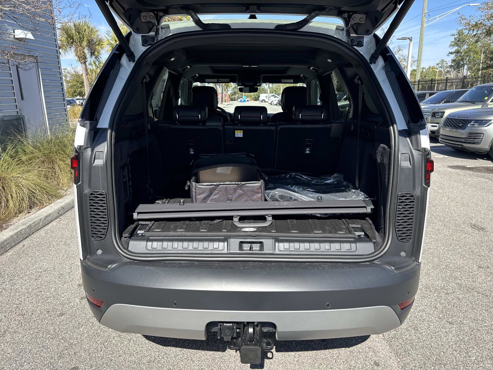 New 2026 Land Rover Discovery S AWD/4WD image 11