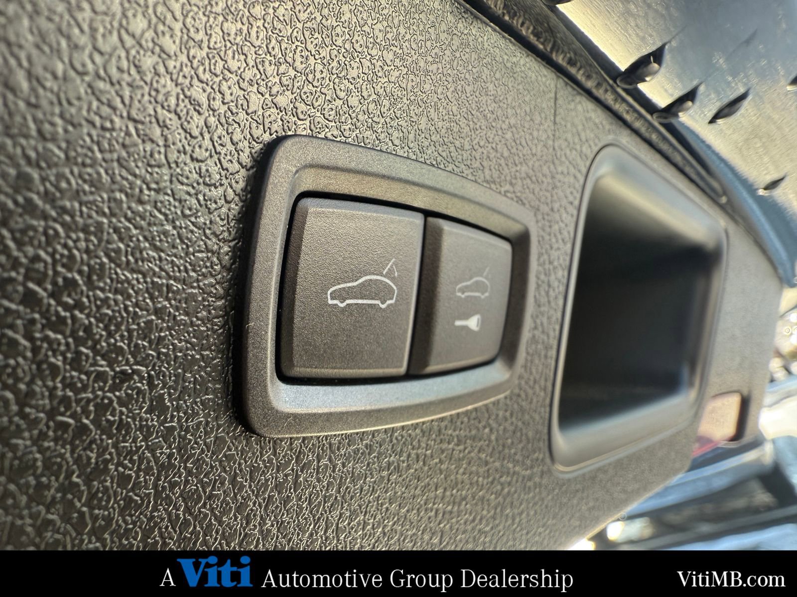 Used 2024 Porsche Macan S image 25