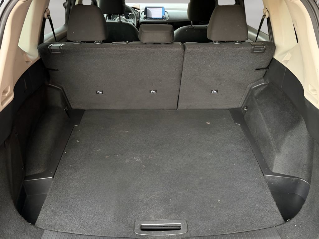 Used 2023 Nissan Rogue S image 15