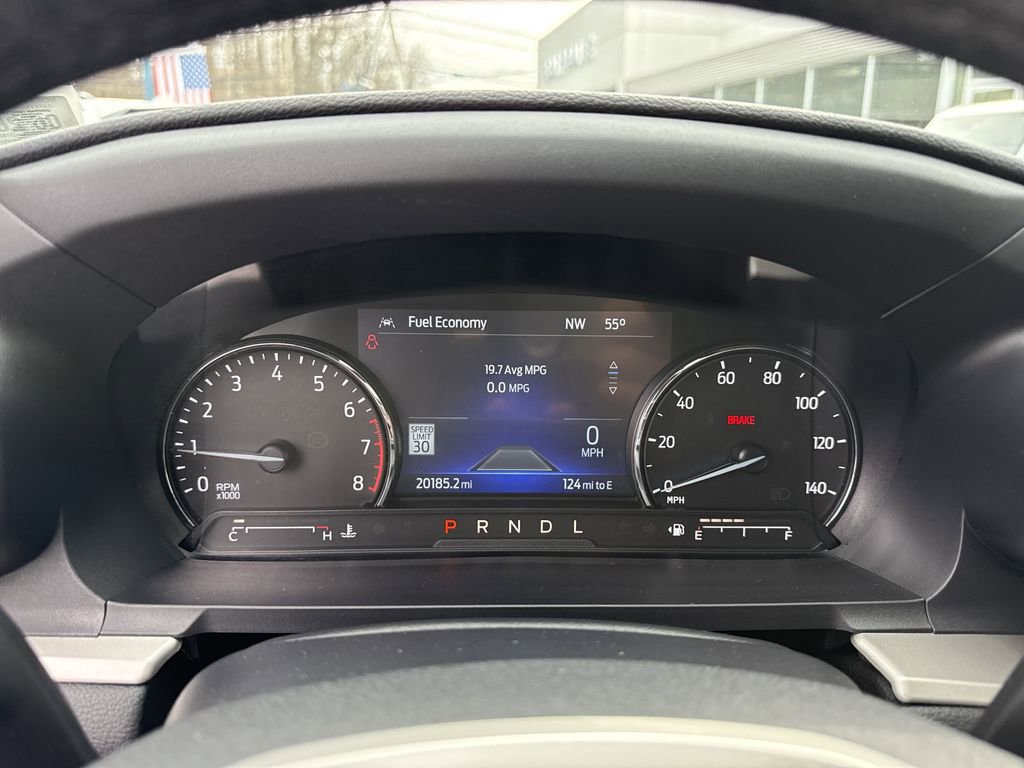 Used 2022 Ford Explorer XLT w/ Equipment Group 202A AWD/4WD image 19