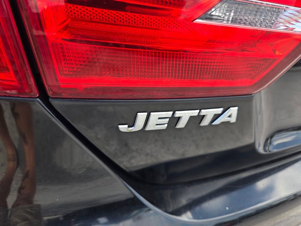 Used 2011 Volkswagen Jetta Sedan FWD image 10