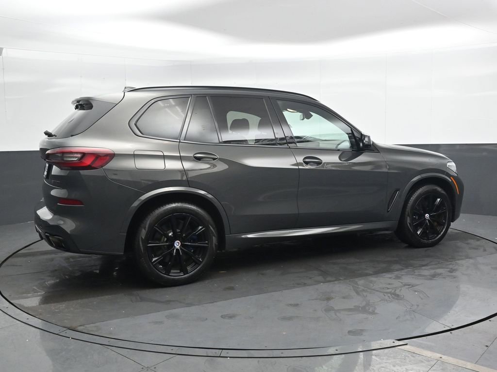 Used 2023 BMW X5 M50i w/ Executive Package image 4