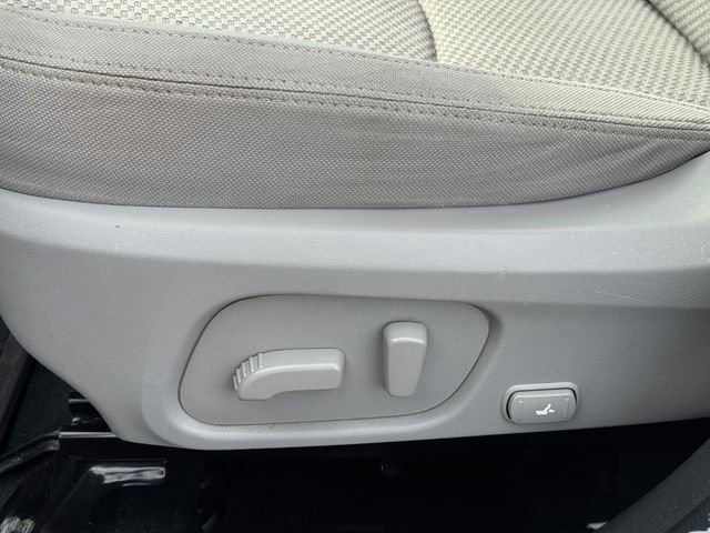 Used 2016 Subaru Forester 2.5i Premium w/ All-Weather Package image 14