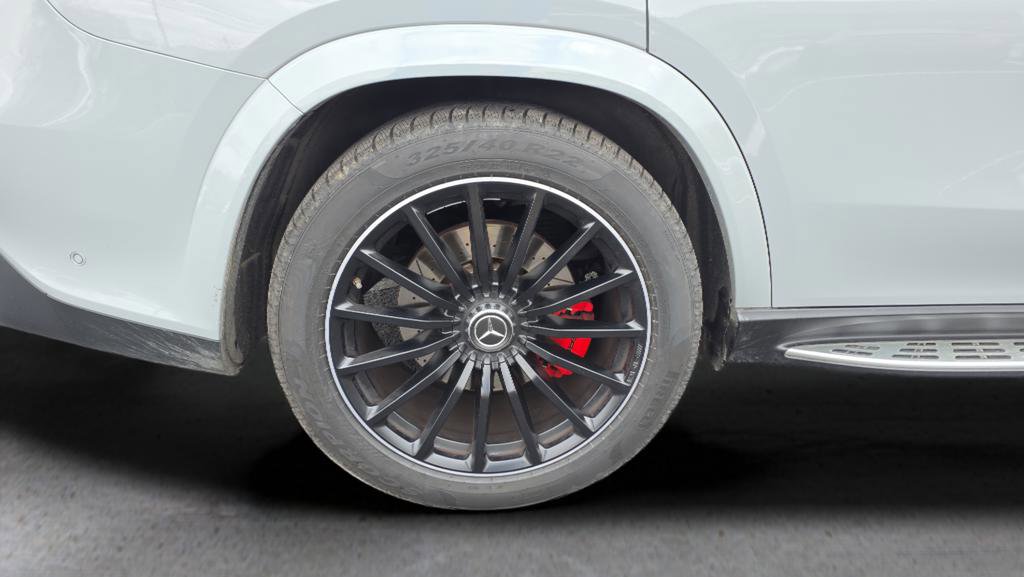 Used 2025 Mercedes-Benz GLS 63 AMG 4MATIC image 14