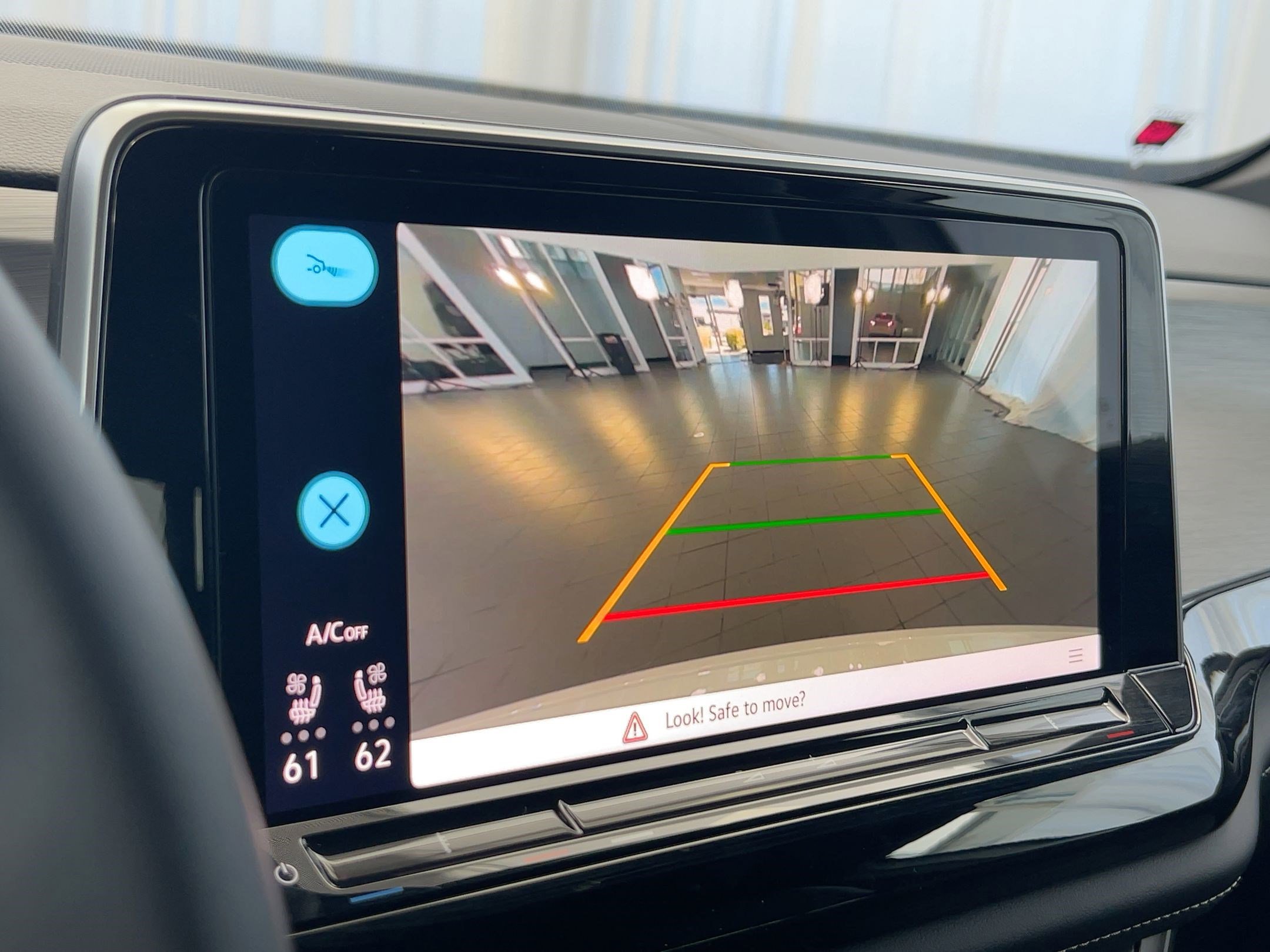 New 2026 Volkswagen Atlas Cross Sport SE image 23