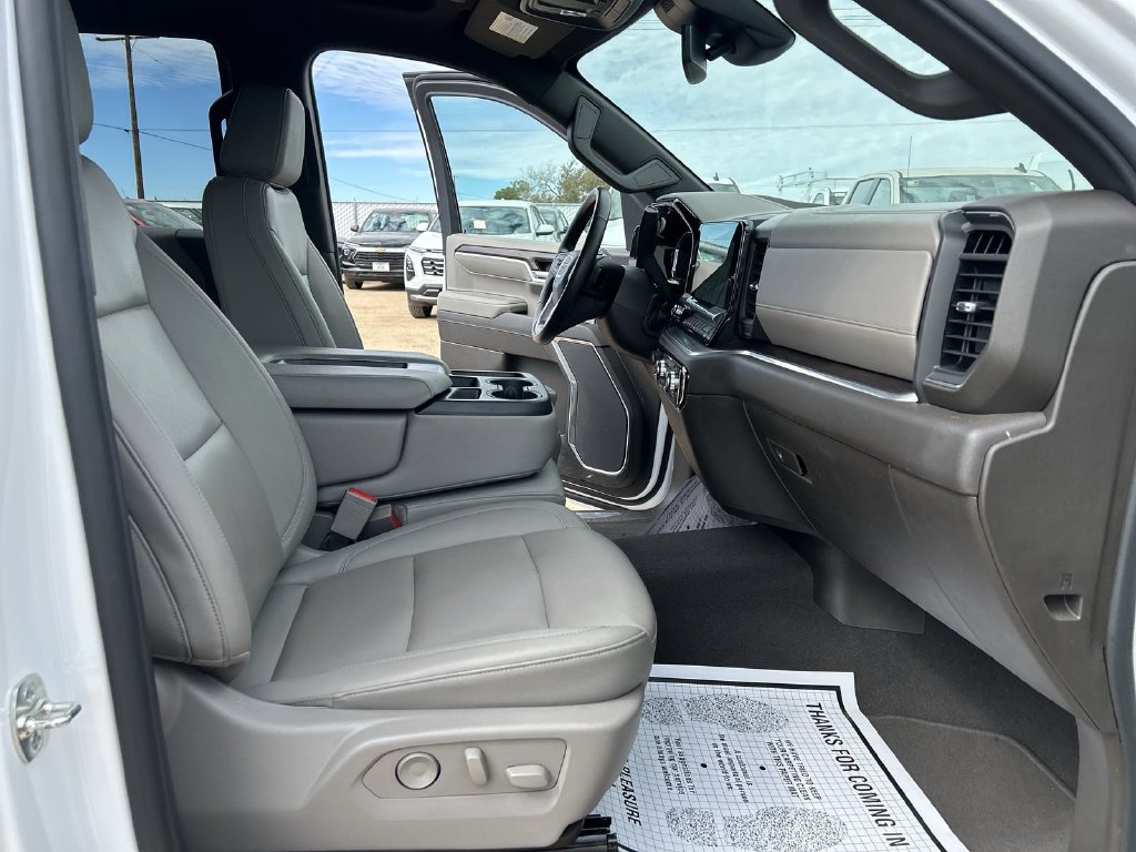 Certified 2026 GMC Sierra 1500 SLT RWD image 26