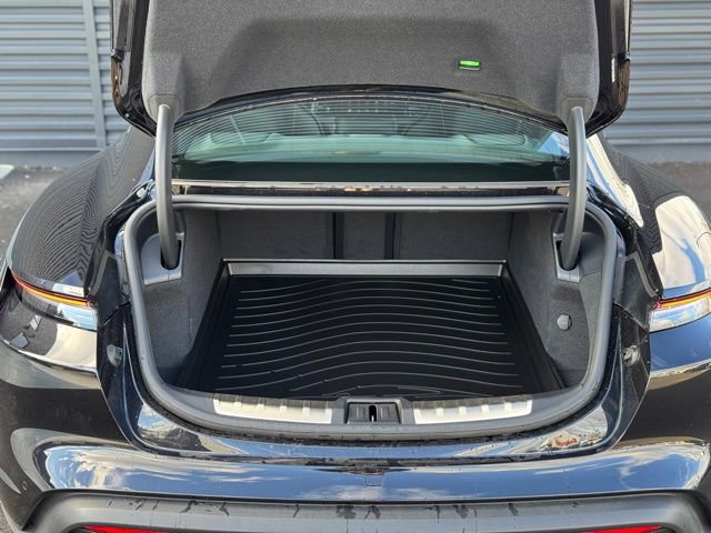 New 2025 Porsche Taycan 4S AWD/4WD image 40