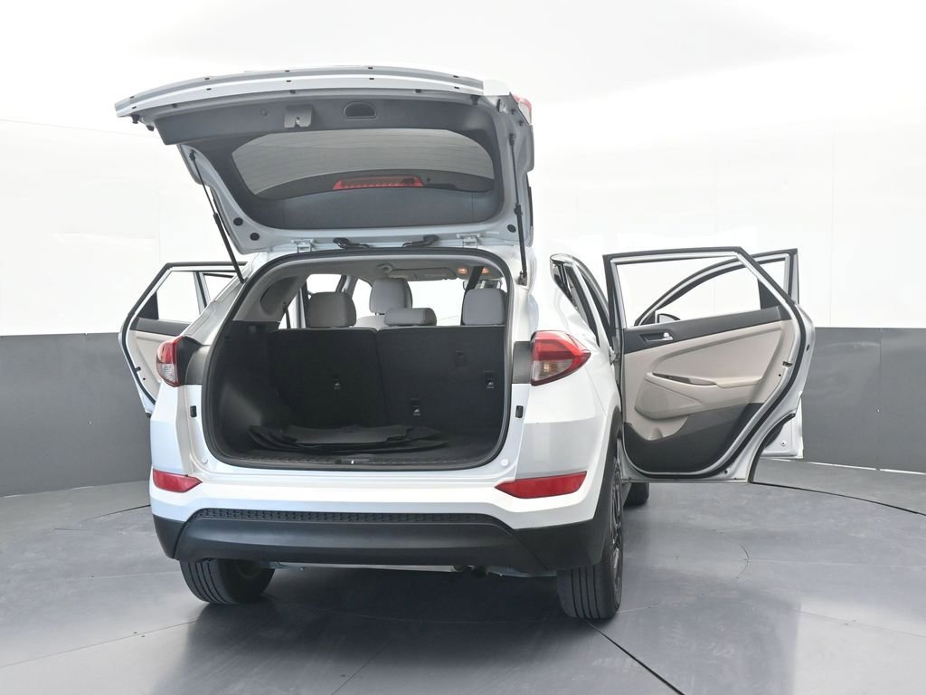 Used 2017 Hyundai Tucson SE image 71