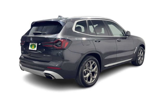 Used 2022 BMW X3 xDrive30i w/ Convenience Package AWD/4WD image 2