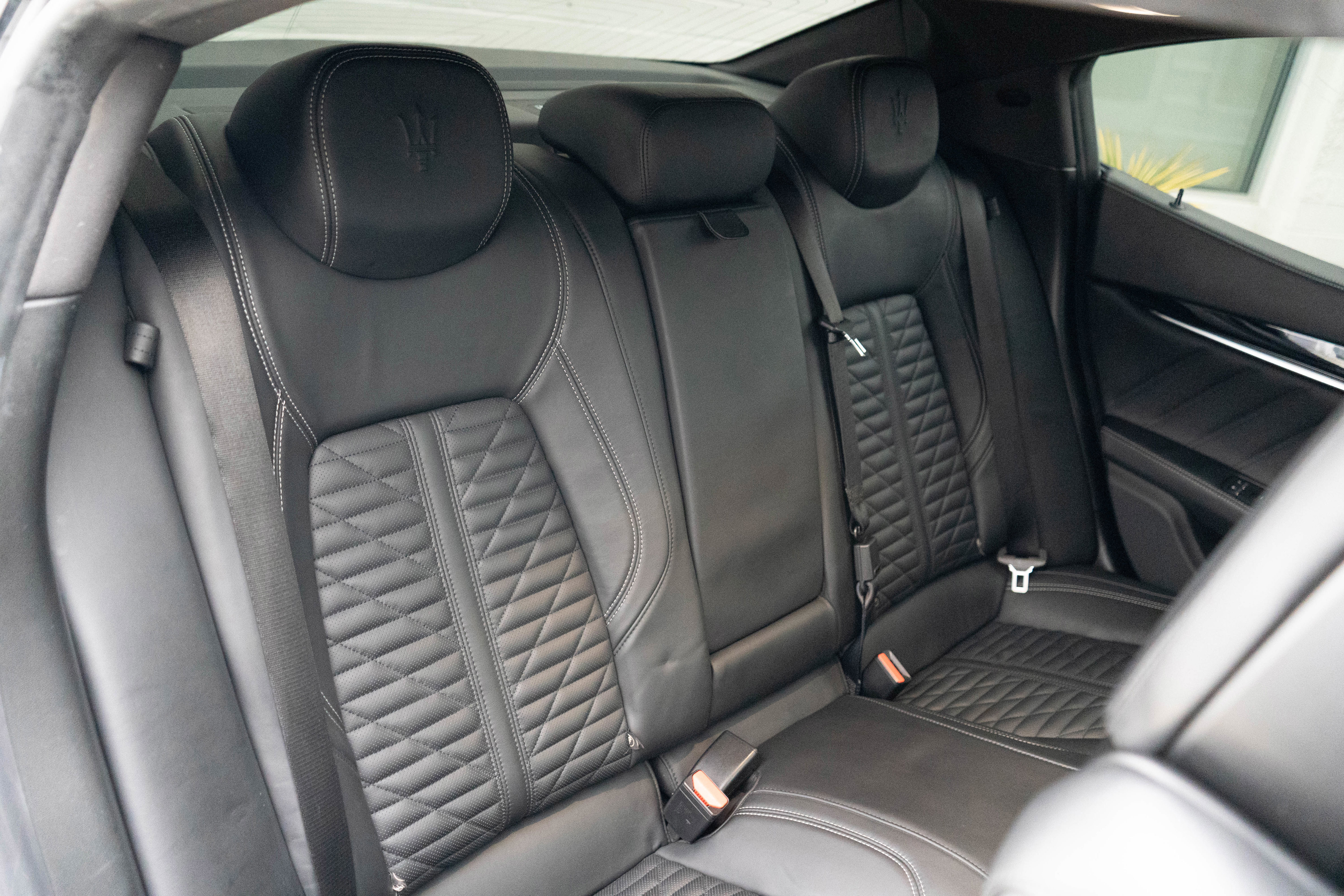 Used 2022 Maserati Ghibli Trofeo image 30