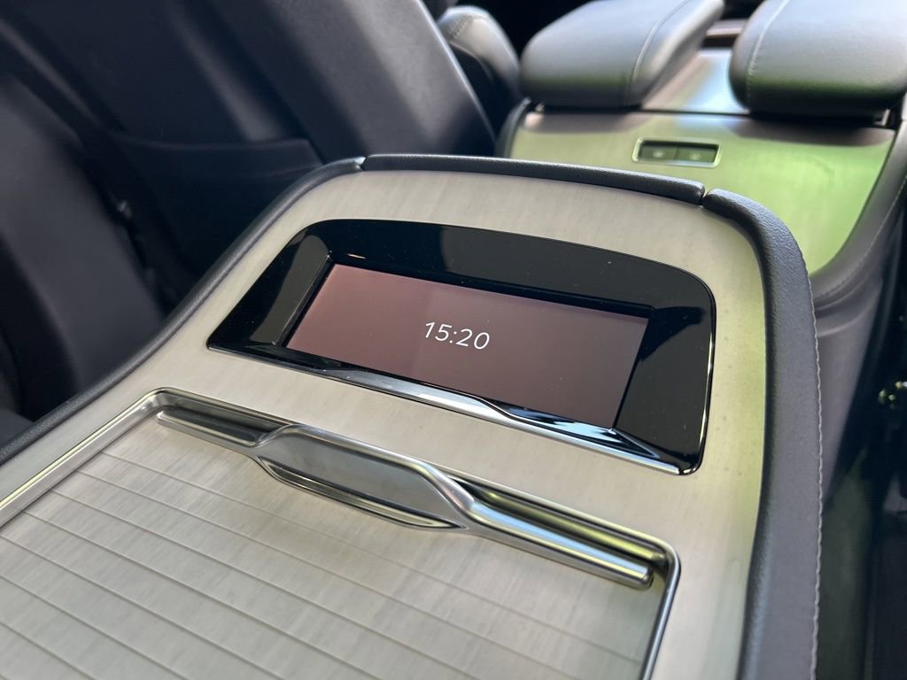 Used 2025 Lincoln Navigator Reserve w/ Jet Appearance Package image 33