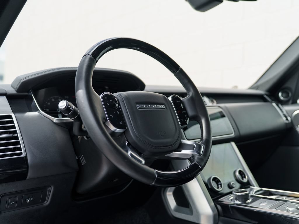 Used 2019 Land Rover Range Rover HSE AWD/4WD image 4