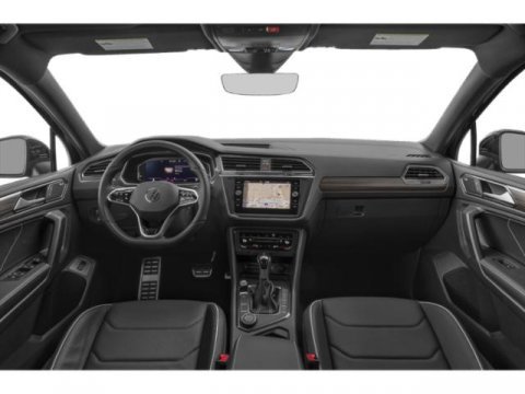 Used 2022 Volkswagen Tiguan SEL R-Line image 8