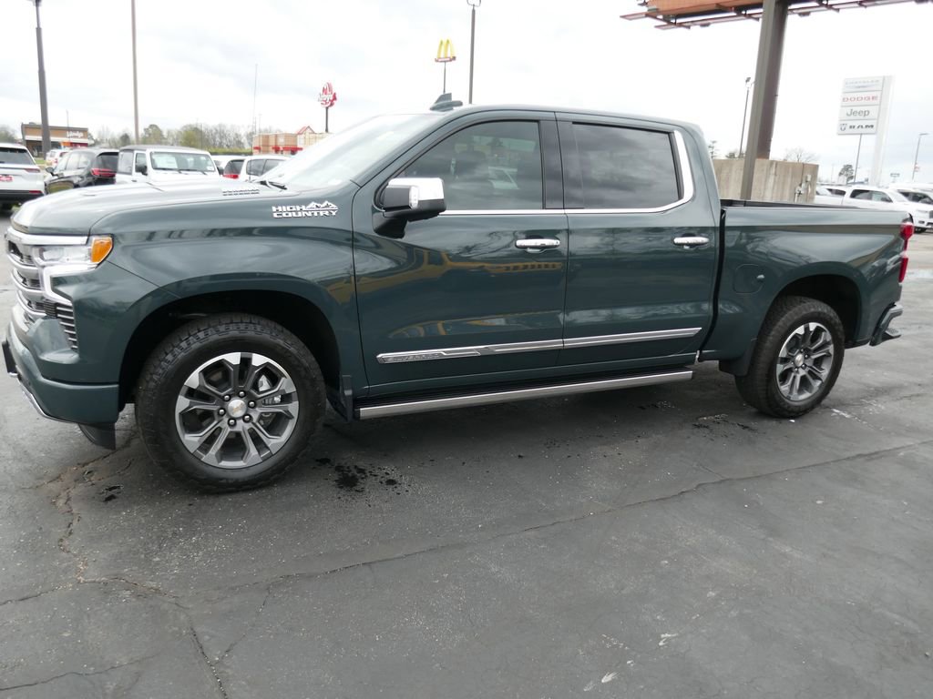 Certified 2026 Chevrolet Silverado 1500 High Country w/ Technology Package AWD/4WD image 10