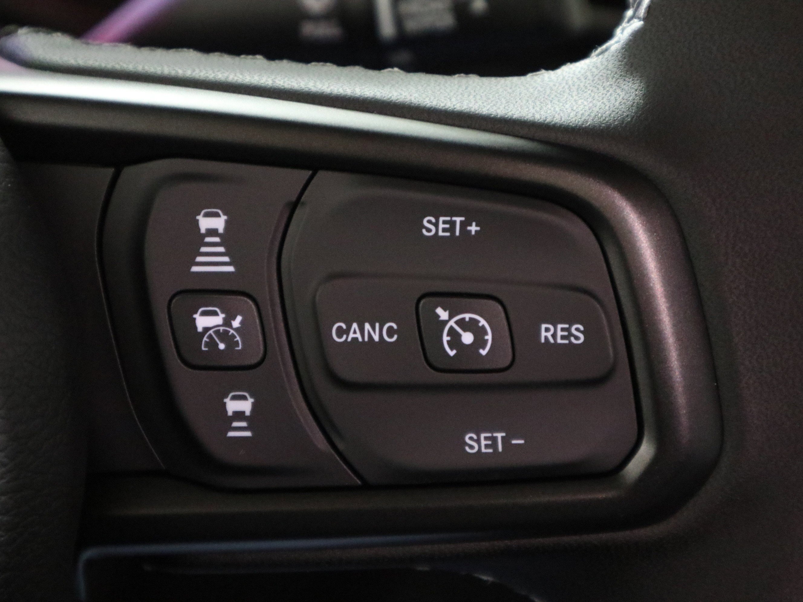 New 2025 Jeep Gladiator Sport AWD/4WD image 29