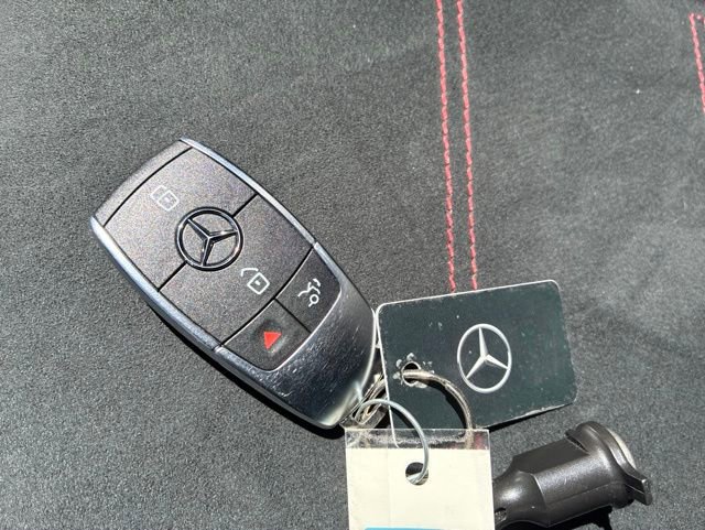 Used 2023 Mercedes-Benz EQB 300 4MATIC image 48