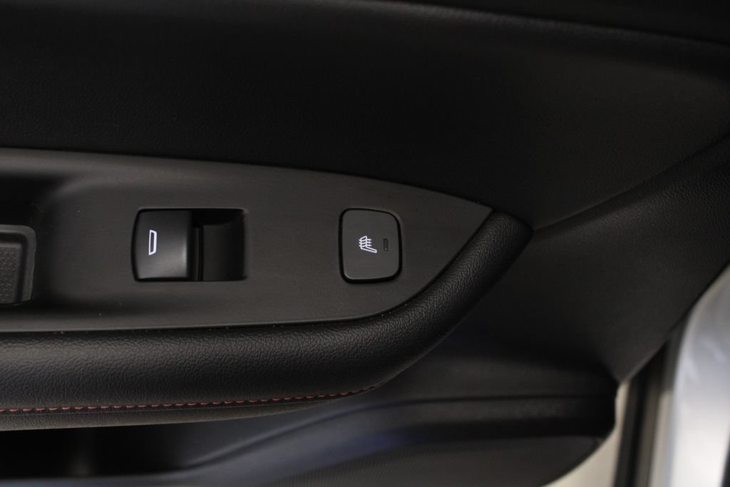 Used 2022 Chevrolet Blazer RS w/ Enhanced Convenience Package FWD image 33