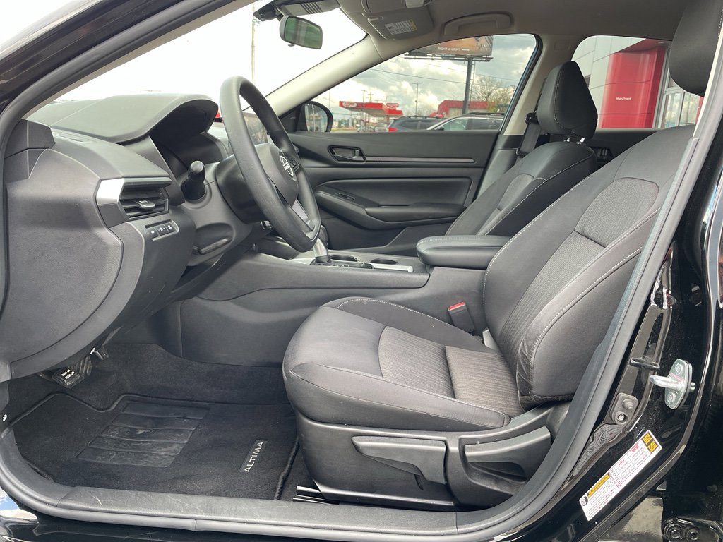 Used 2025 Nissan Altima 2.5 S image 10