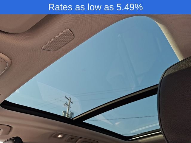 Certified 2022 Volvo XC60 B5 Momentum w/ Climate Package image 17