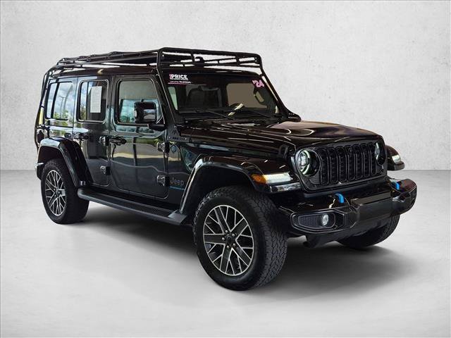 Used 2024 Jeep Wrangler High Altitude AWD/4WD image 3