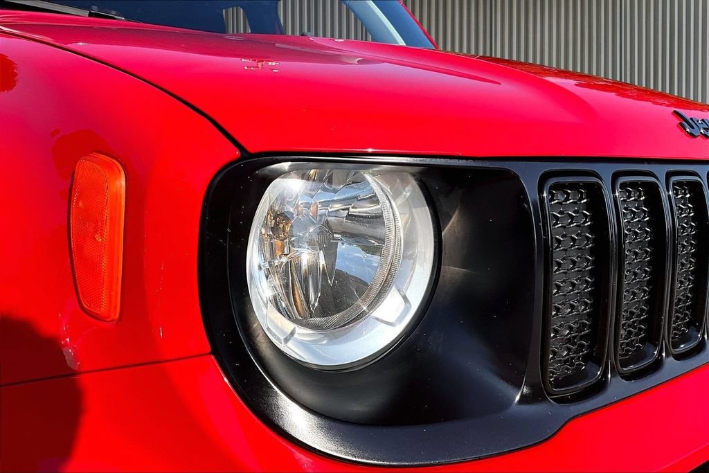 Used 2023 Jeep Renegade Altitude AWD/4WD image 31