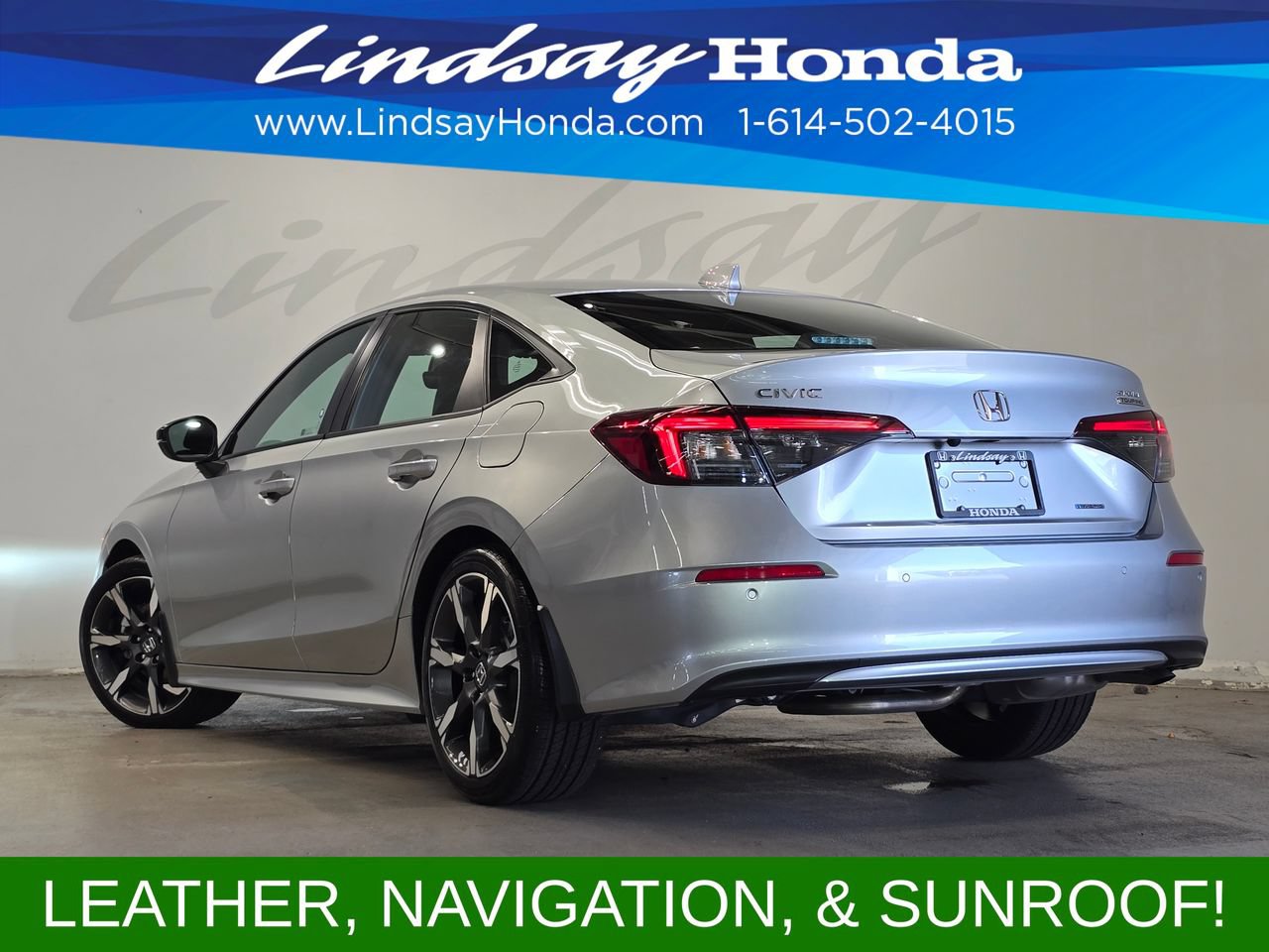 Used 2025 Honda Civic Sport Touring image 4