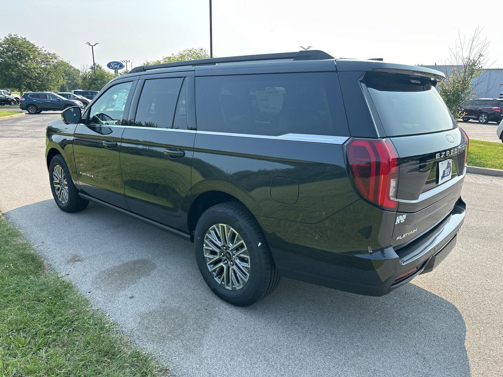 New 2027 Ford Expedition Max Platinum w/ Driver's Package AWD/4WD image 16