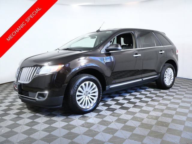 Used 2013 Lincoln MKX AWD w/ Class II Trailer Tow Pkg image 3