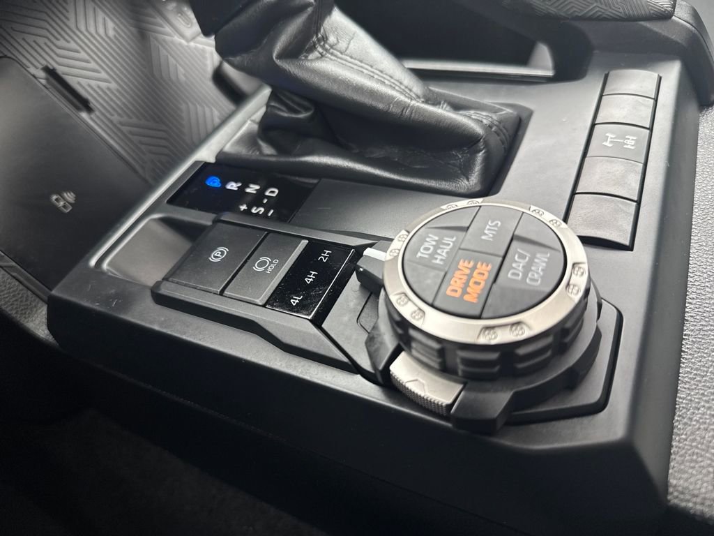 Used 2025 Toyota Tacoma TRD Off-Road image 24