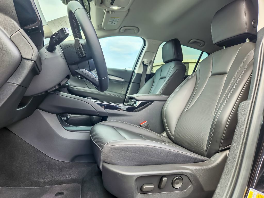 Certified 2025 Buick Envision Preferred image 7