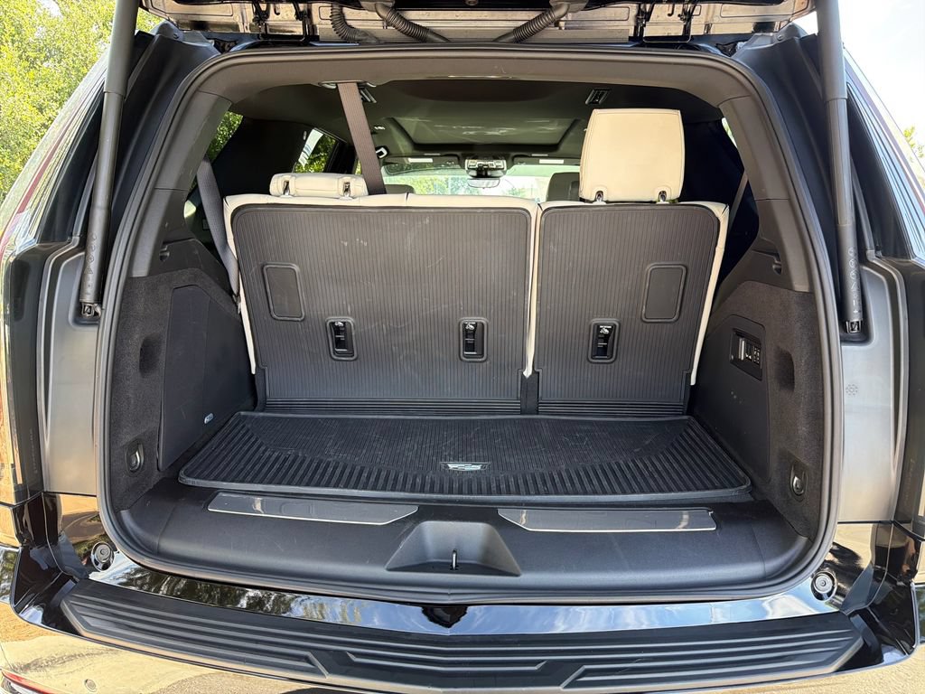 Certified 2025 Cadillac Escalade Sport w/ LPO, ONYX Package RWD image 45