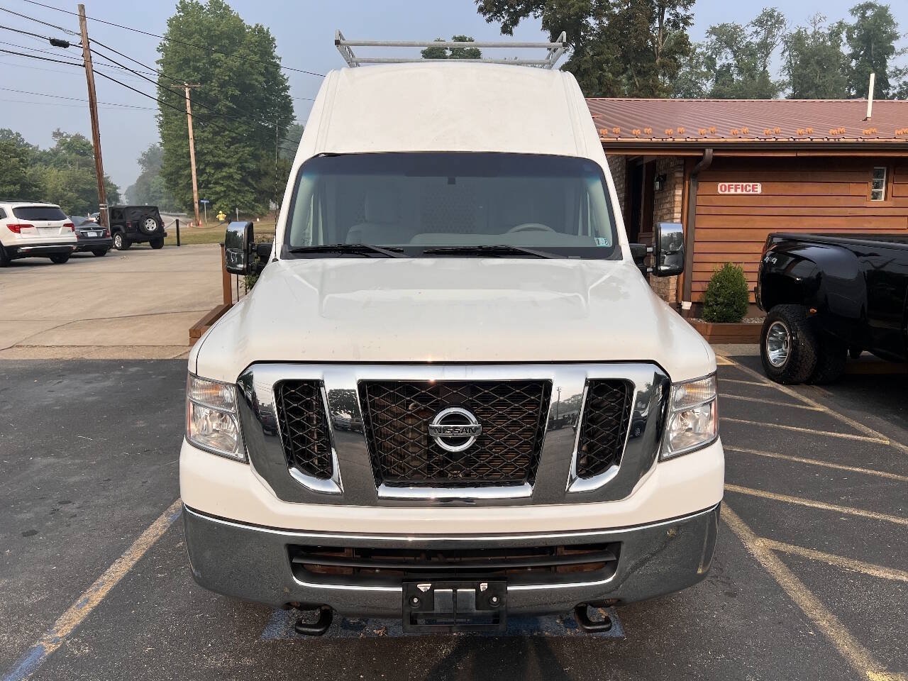 Used 2012 Nissan NV 3500 SV w/ Technology Pkg RWD image 8