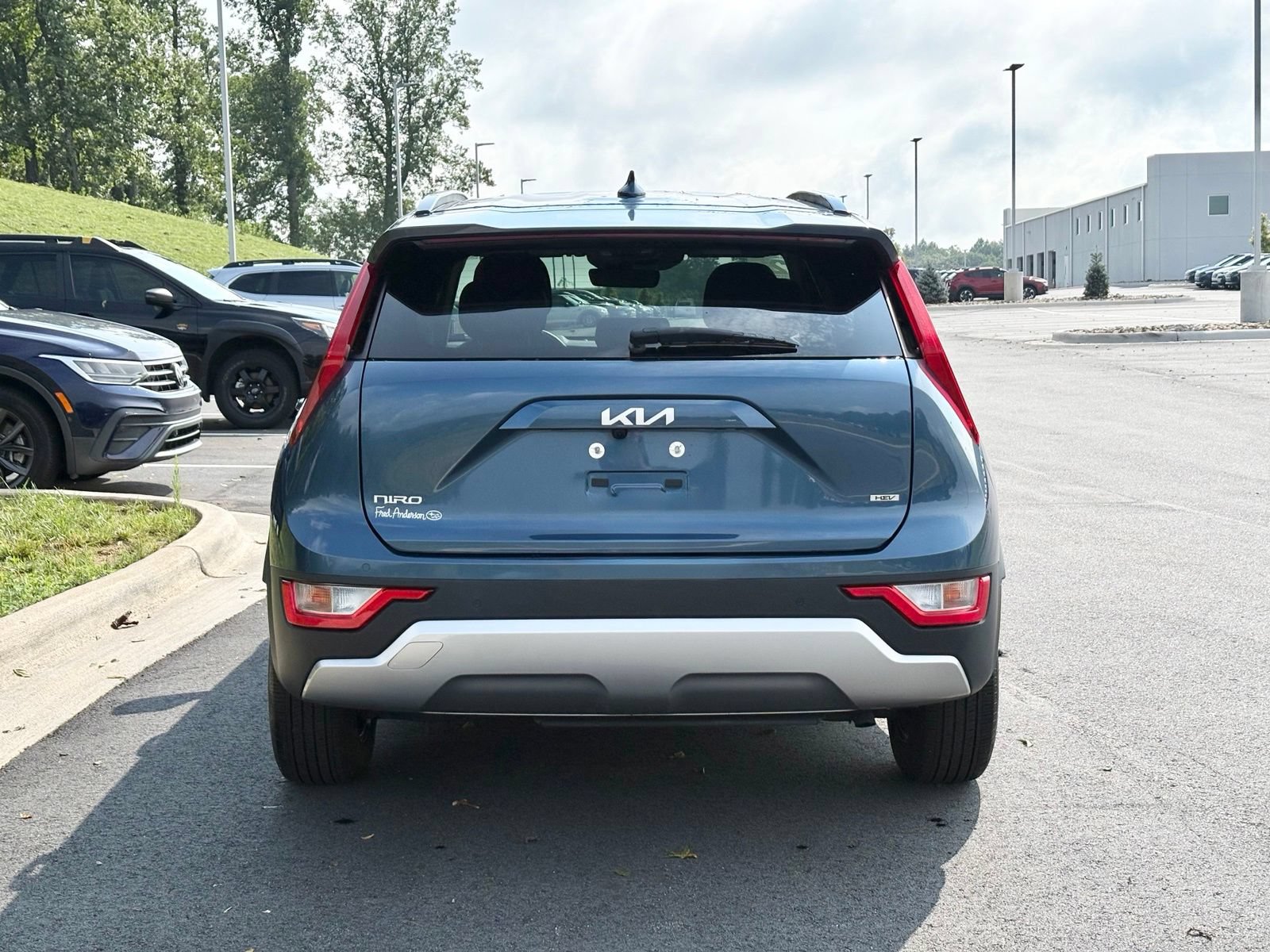 Used 2025 Kia Niro EX FWD image 10
