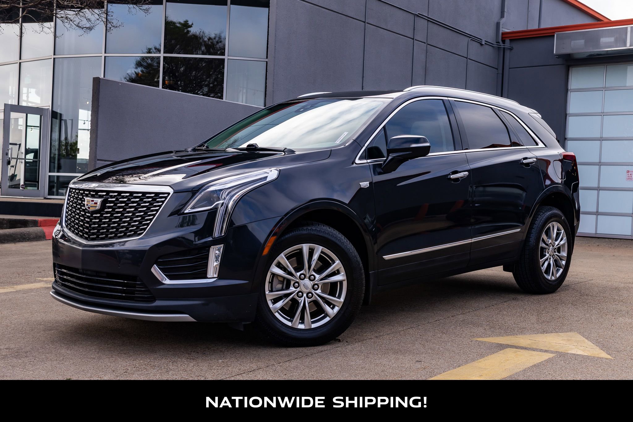 Used 2020 Cadillac XT5 Premium Luxury w/ LPO, Floor Liner Package image 4