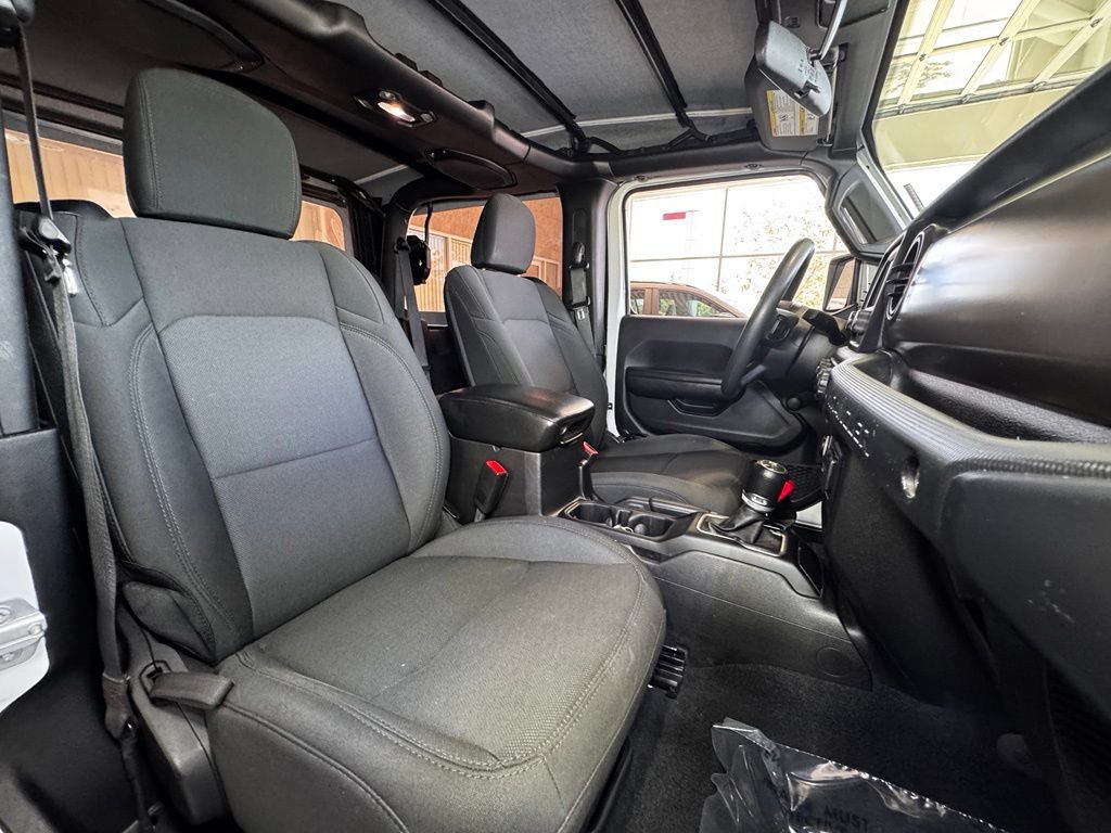 Used 2018 Jeep Wrangler Sport AWD/4WD image 45