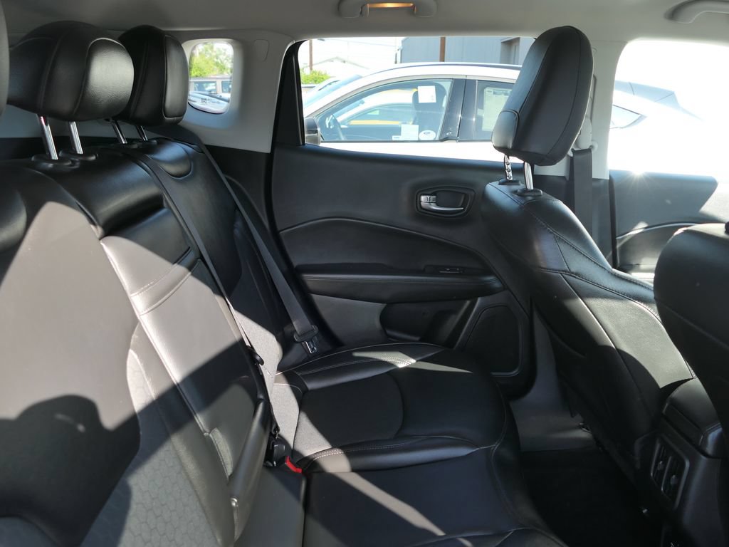 Used 2019 Jeep Compass Latitude FWD image 26