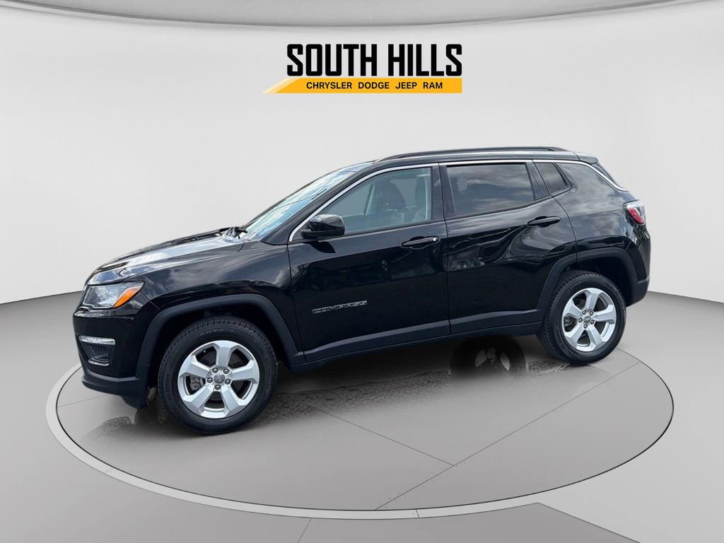 Used 2020 Jeep Compass Latitude image 1