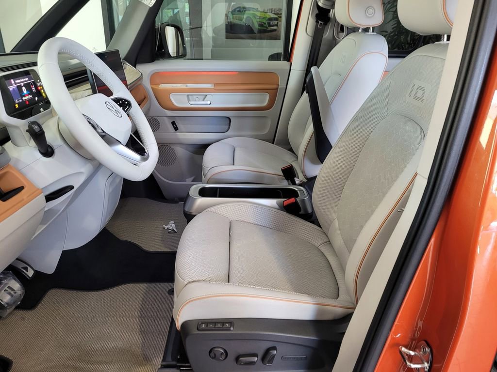 New 2025 Volkswagen ID. Buzz 1st Edition image 6
