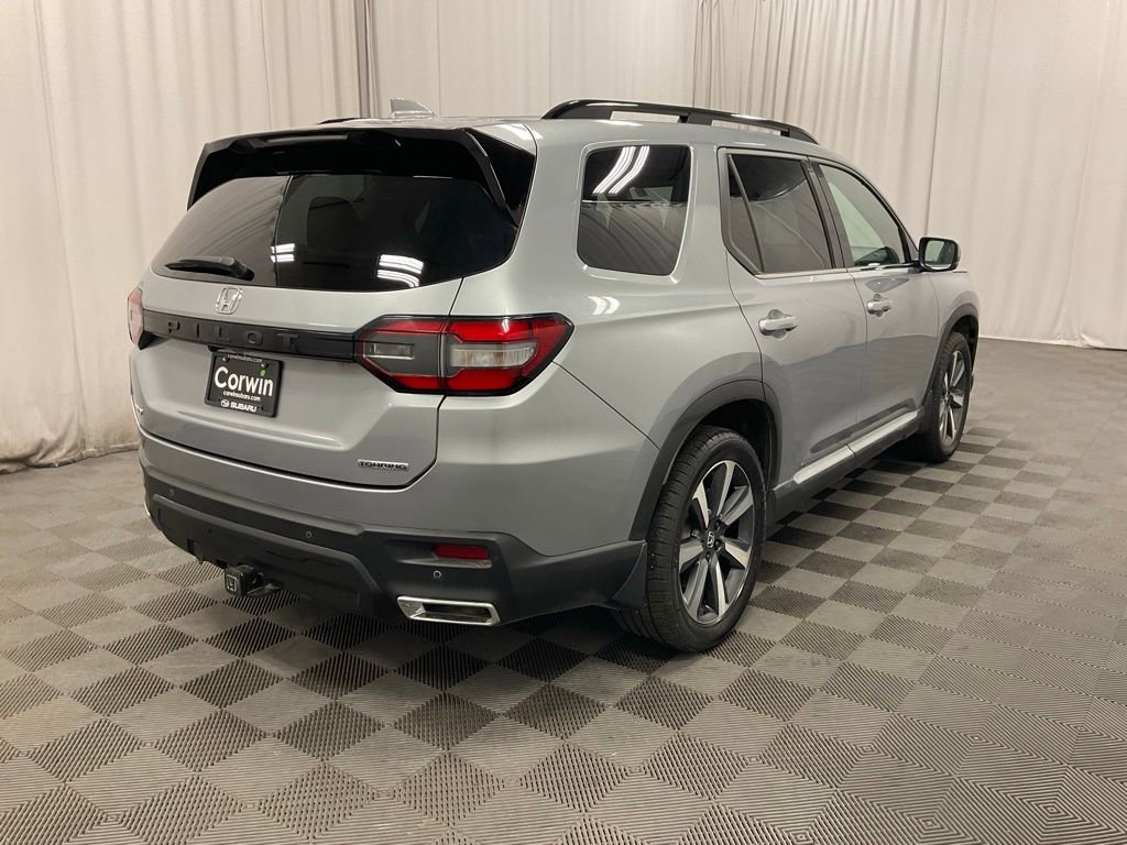 Used 2023 Honda Pilot Touring image 12