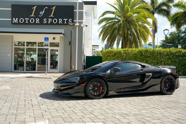 Used 2019 McLaren 600LT RWD image 1
