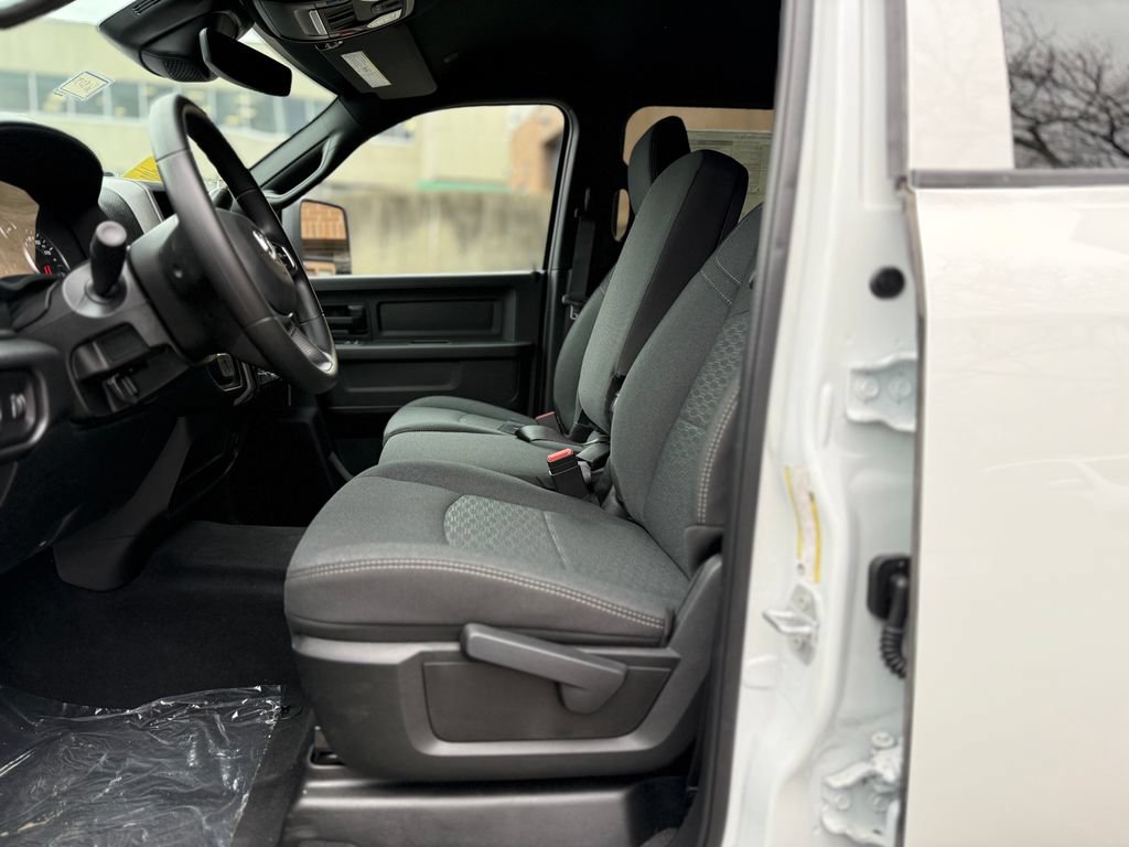 New 2026 RAM 3500 Tradesman AWD/4WD image 17