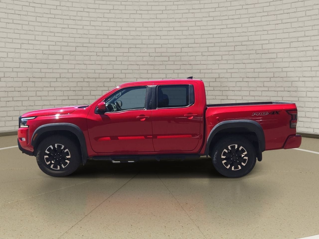 Used 2024 Nissan Frontier PRO-4X w/ Off-Road Protection Package AWD/4WD image 8