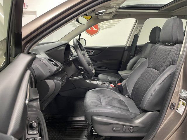 Used 2024 Subaru Forester Premium AWD/4WD image 11