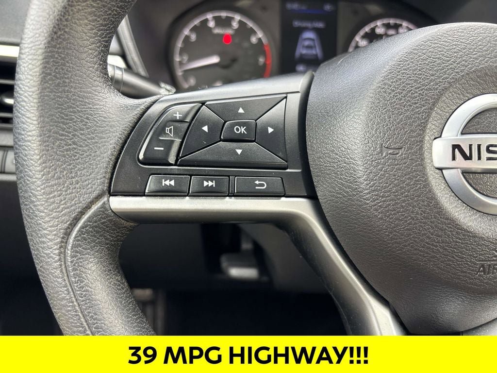 Used 2022 Nissan Altima 2.5 S FWD image 16