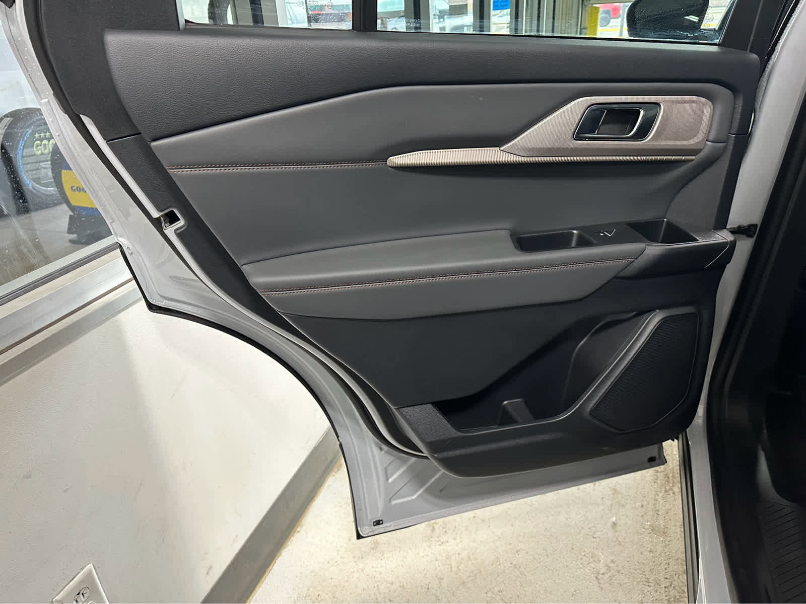 New 2026 Ford Explorer Active image 24