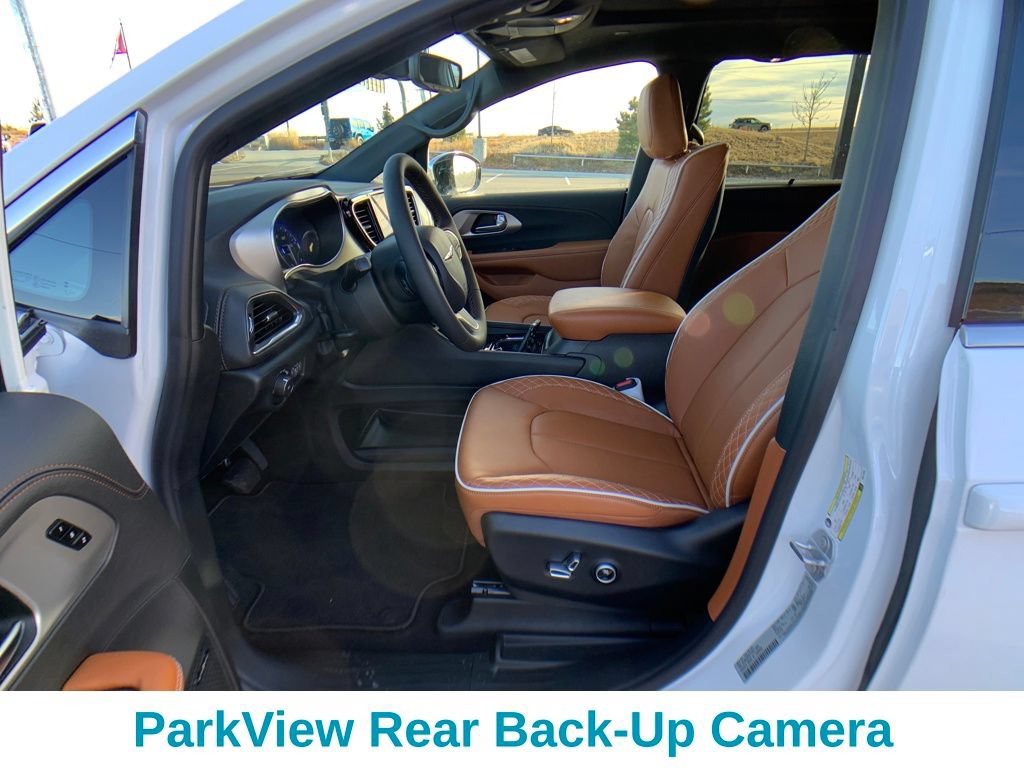 New 2026 Chrysler Pacifica Pinnacle AWD/4WD image 10