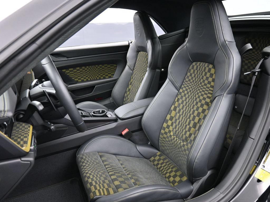 New 2026 Porsche 911 GTS RWD image 5