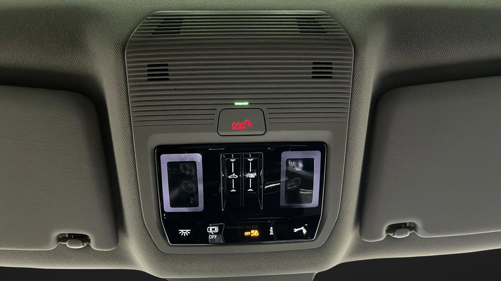 Used 2024 Volkswagen Atlas Peak Edition SEL image 25