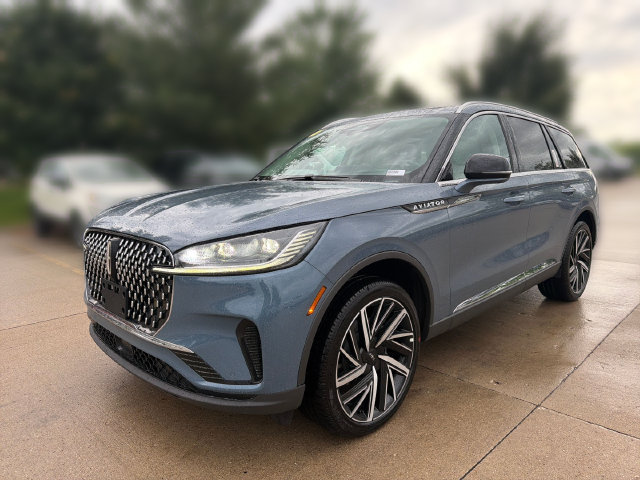 New 2026 Lincoln Aviator Reserve AWD/4WD image 11