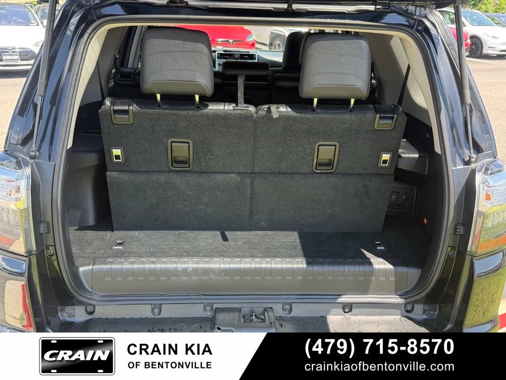 Used 2015 Toyota 4Runner Limited AWD/4WD image 31